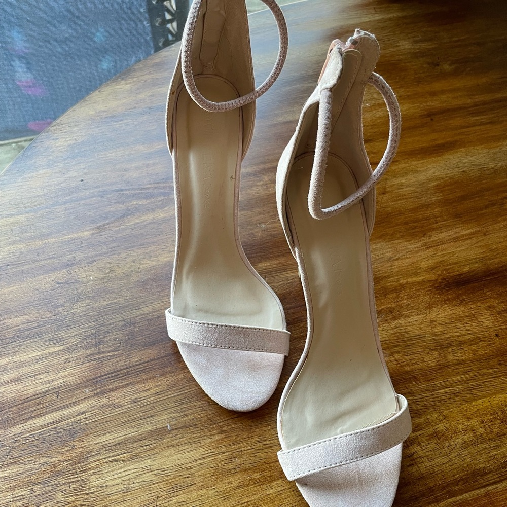 Pink suede women’s heels